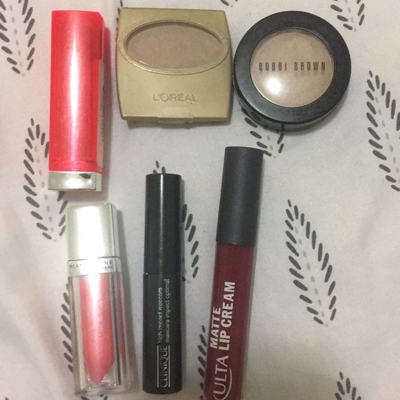 Makeup bundle - Picture 2 of 3